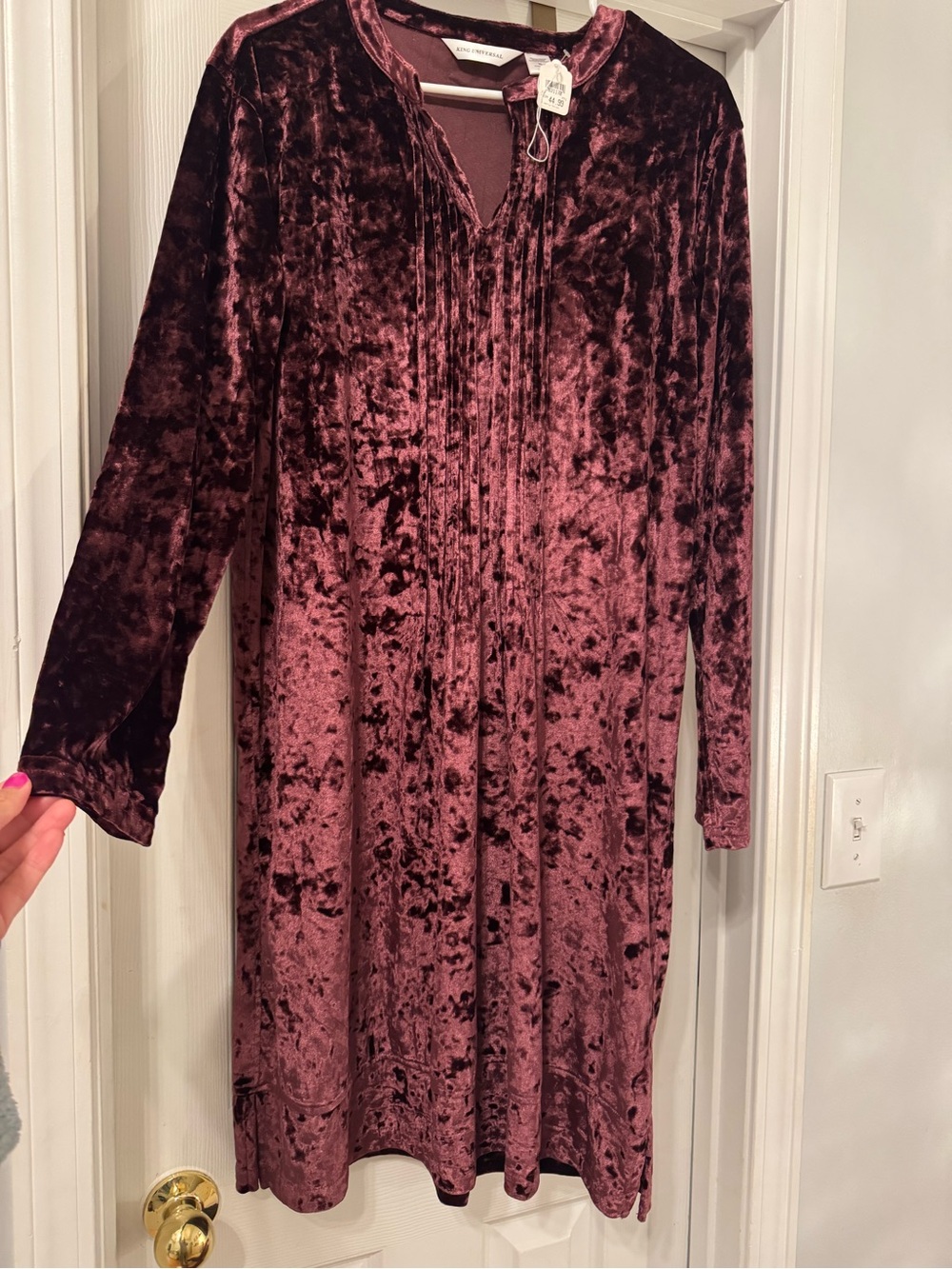 NWT King Universal Women's Velvet Midi Dress XLarge Pleated Front Berry Color